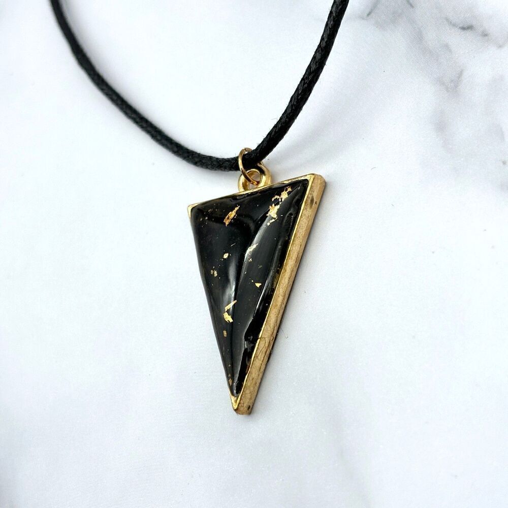 Black Color Change Mood Triangle Statement Pendant - Picture 9 of 10